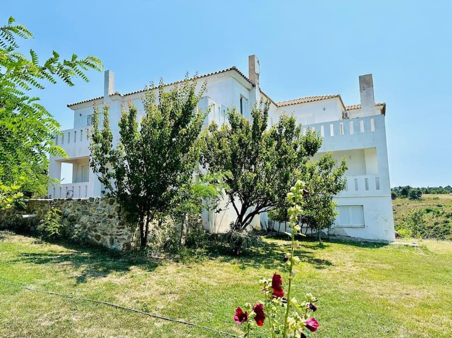 Holiday home Mountain Pool House Varnavas